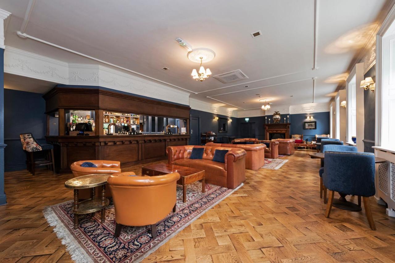 Statham Lodge Hotel Warrington Exterior foto