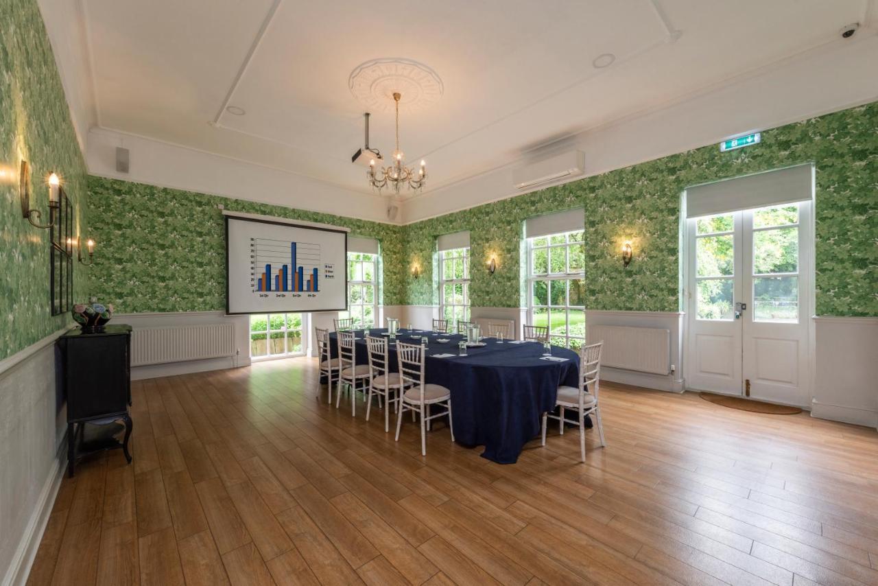 Statham Lodge Hotel Warrington Exterior foto
